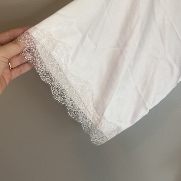 Victoria Secret BRIDE Robe - Picture 3 of 6